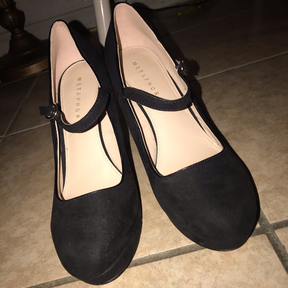 Metaphor Women's Bergen Platform Pump